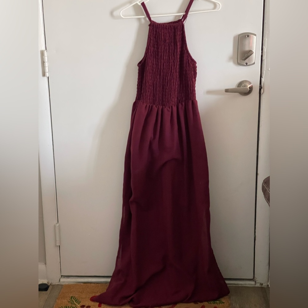 Long Maxi dress/ Covers chest/ Worn maybe 3 times/ Maroon from Target